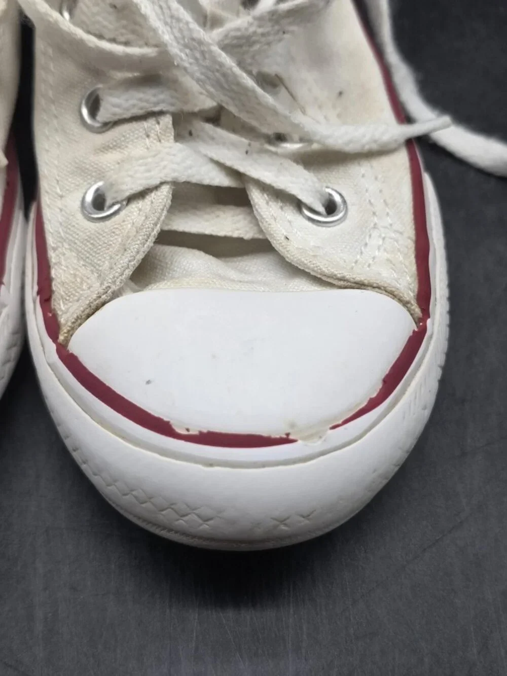 Converse All Star Shoes Kids Size 1 White Low Top Sneakers 3J256 Damage Stains